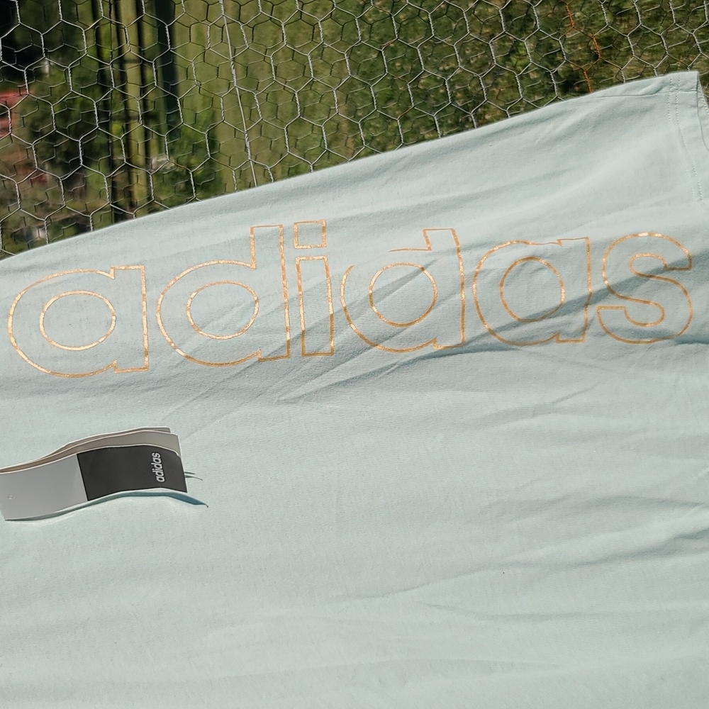 Adidas Tank - Picture 2 of 7